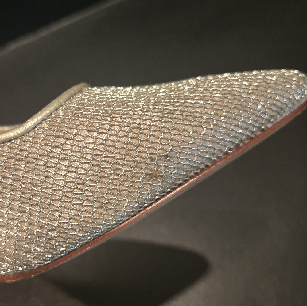 SALE Antonio Milani 9M Elegant Gold Mesh High Heels EUC - Picture 11 of 11